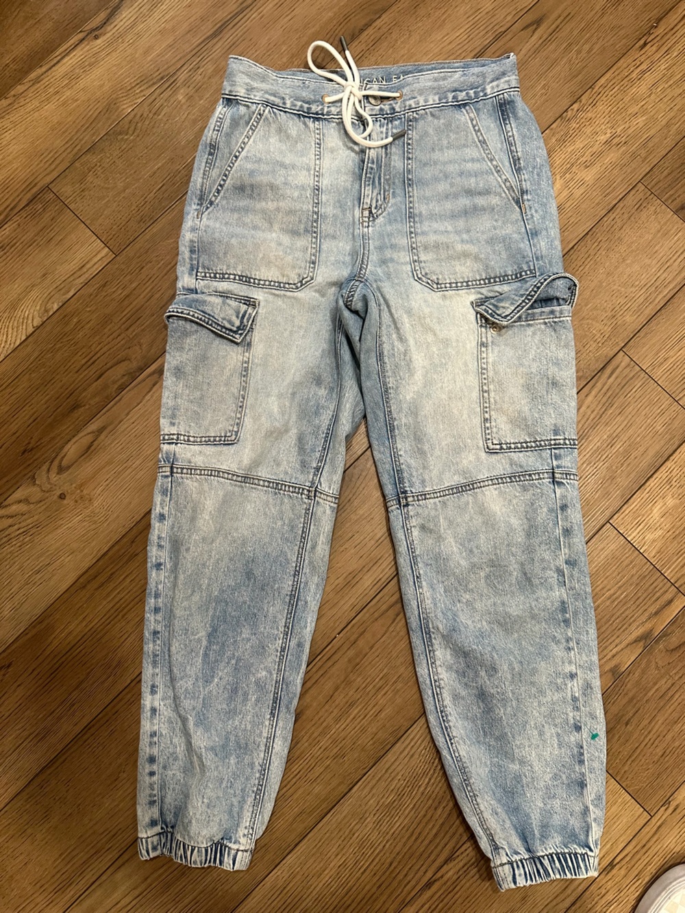 American Eagle Outfitters Light Wash Straight-Leg Cargo Jeans
